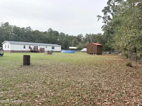 371 Maysville Lane Tar Heel NC 28392