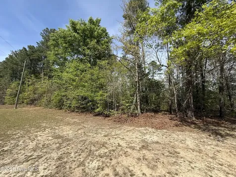 371 Maysville Lane Tar Heel NC 28392