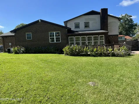 102 Fairway Road Jacksonville NC 28546