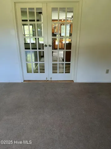 102 Fairway Road Jacksonville NC 28546