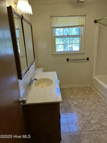 102 Fairway Road Jacksonville NC 28546