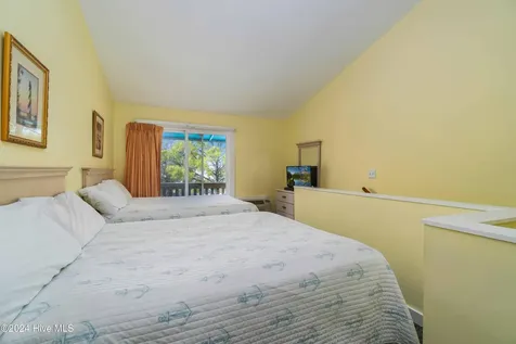 201 Wall Street Oriental NC 28571
