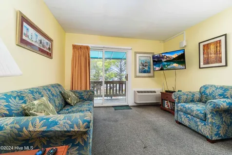 201 Wall Street Oriental NC 28571