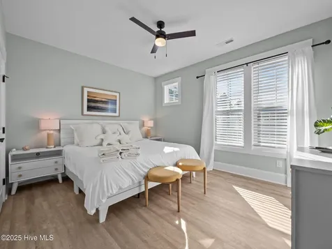 9003 Village West Drive Emerald Isle NC 28594