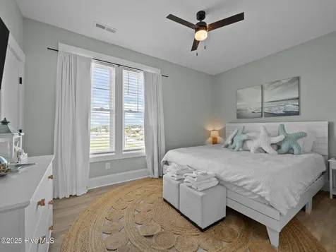 9003 Village West Drive Emerald Isle NC 28594