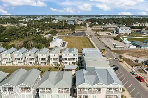 9003 Village West Drive Emerald Isle NC 28594