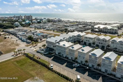 9003 Village West Drive Emerald Isle NC 28594