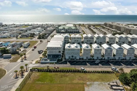 9003 Village West Drive Emerald Isle NC 28594