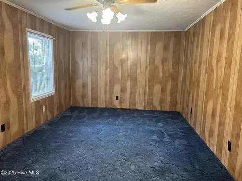22480 Patricia Street Laurinburg NC 28352