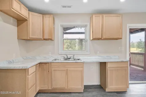 5882 Croomsbridge Road Burgaw NC 28425