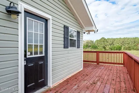 5882 Croomsbridge Road Burgaw NC 28425