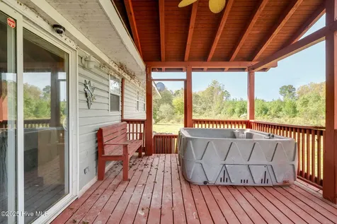 5882 Croomsbridge Road Burgaw NC 28425