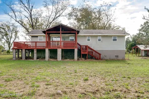5882 Croomsbridge Road Burgaw NC 28425
