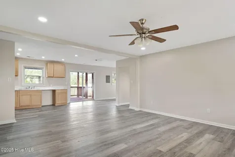 5882 Croomsbridge Road Burgaw NC 28425