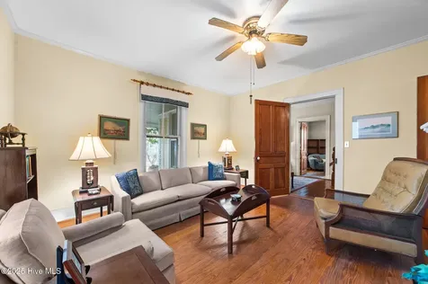 609 E Main Street Washington NC 27889