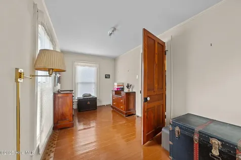 609 E Main Street Washington NC 27889