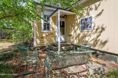 609 E Main Street Washington NC 27889
