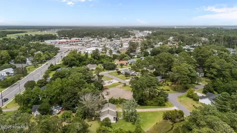 201-203 Sherwood Boulevard Beaufort NC 28516