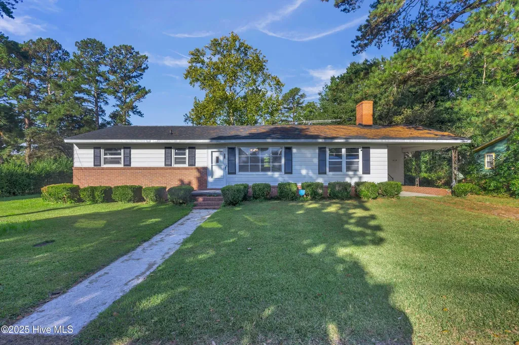 414 S Wilson Street Chadbourn NC 28431