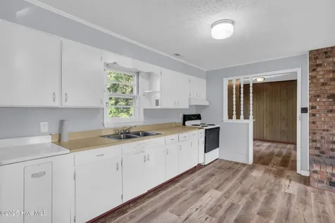 414 S Wilson Street Chadbourn NC 28431