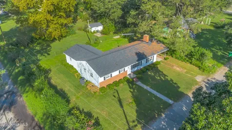 414 S Wilson Street Chadbourn NC 28431