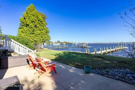 1804 River Drive New Bern NC 28560