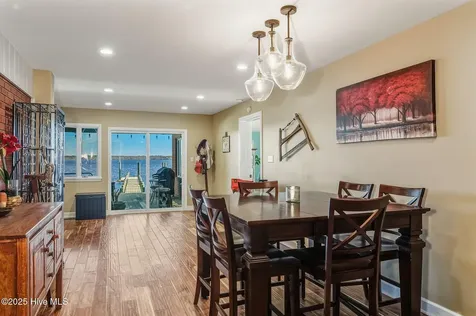1804 River Drive New Bern NC 28560