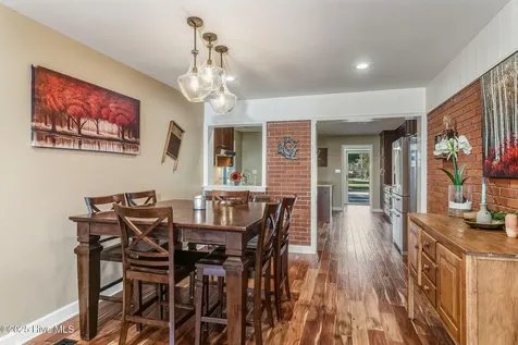 1804 River Drive New Bern NC 28560