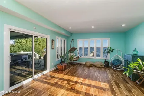 1804 River Drive New Bern NC 28560