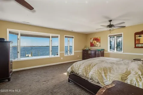 1804 River Drive New Bern NC 28560