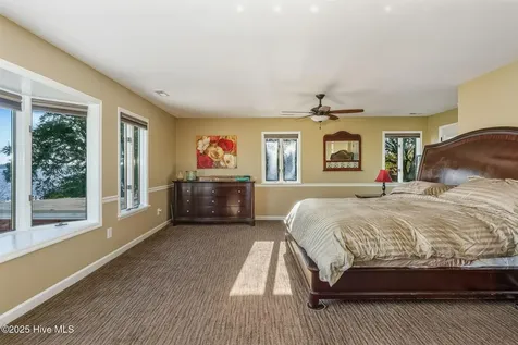 1804 River Drive New Bern NC 28560