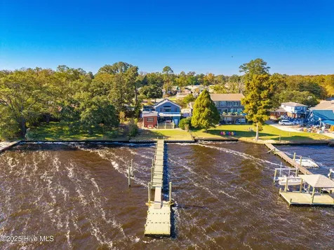 1804 River Drive New Bern NC 28560