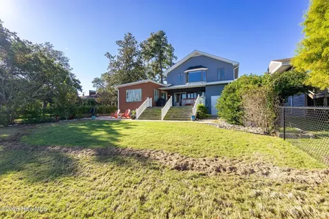 1804 River Drive New Bern NC 28560