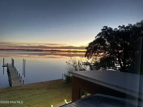 1804 River Drive New Bern NC 28560