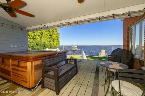 1804 River Drive New Bern NC 28560