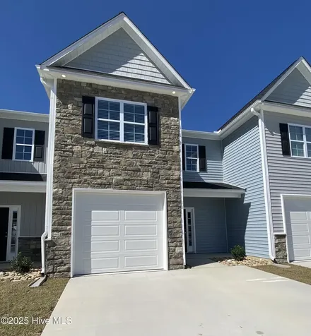 1404 B Hartley Greenville NC 27834
