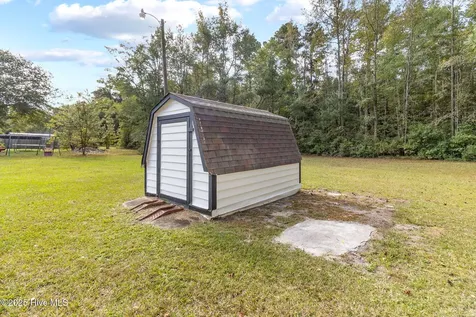21480 Jane Shaw Road Wagram NC 28396