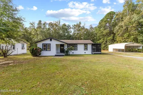 21480 Jane Shaw Road Wagram NC 28396