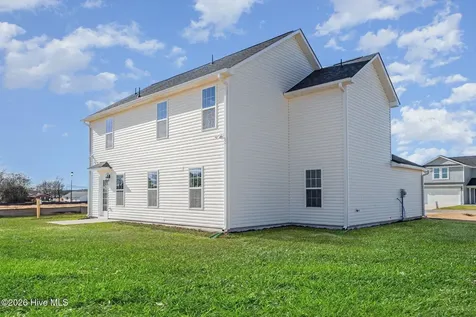 32 Littlefield Lane La Grange NC 28551