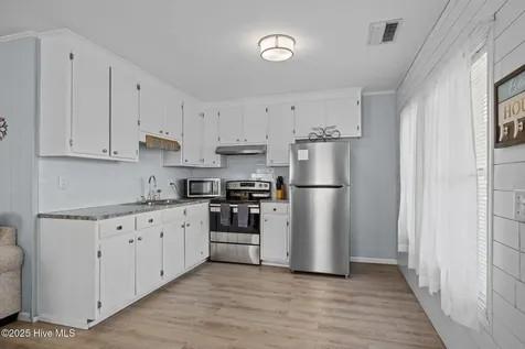 205 Barefoot Lane Atlantic Beach NC 28512