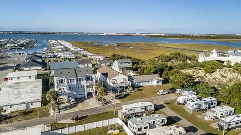 205 Barefoot Lane Atlantic Beach NC 28512