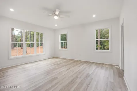 284 Longleaf Drive West End NC 27376
