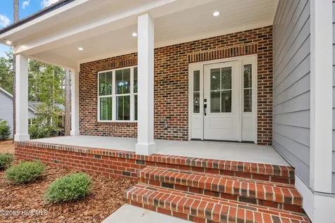 284 Longleaf Drive West End NC 27376