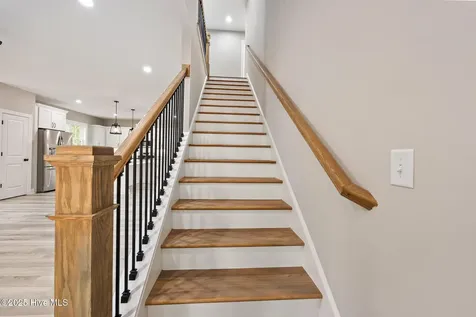 284 Longleaf Drive West End NC 27376