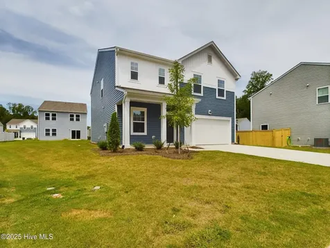 32 Moss Oaks Court Angier NC 27501