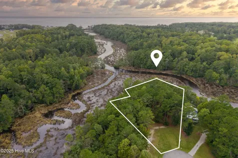 1054 Mill Creek Drive Minnesott Beach NC 28510