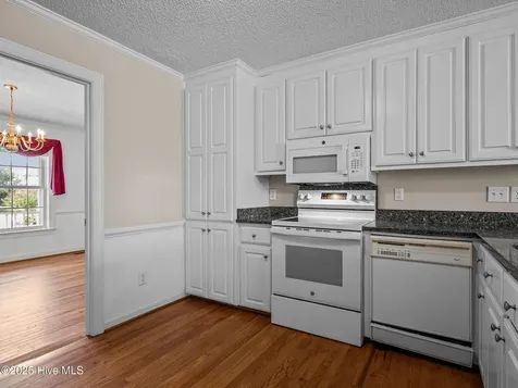 105 Deerfield Court Cedar Point NC 28584