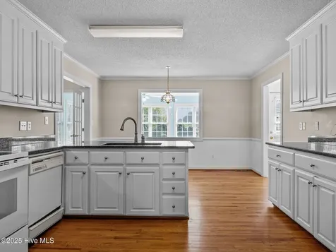 105 Deerfield Court Cedar Point NC 28584