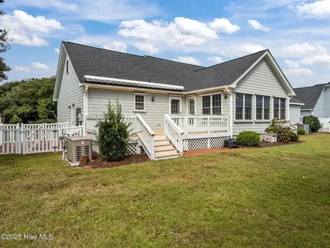 105 Deerfield Court Cedar Point NC 28584