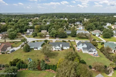 105 Deerfield Court Cedar Point NC 28584